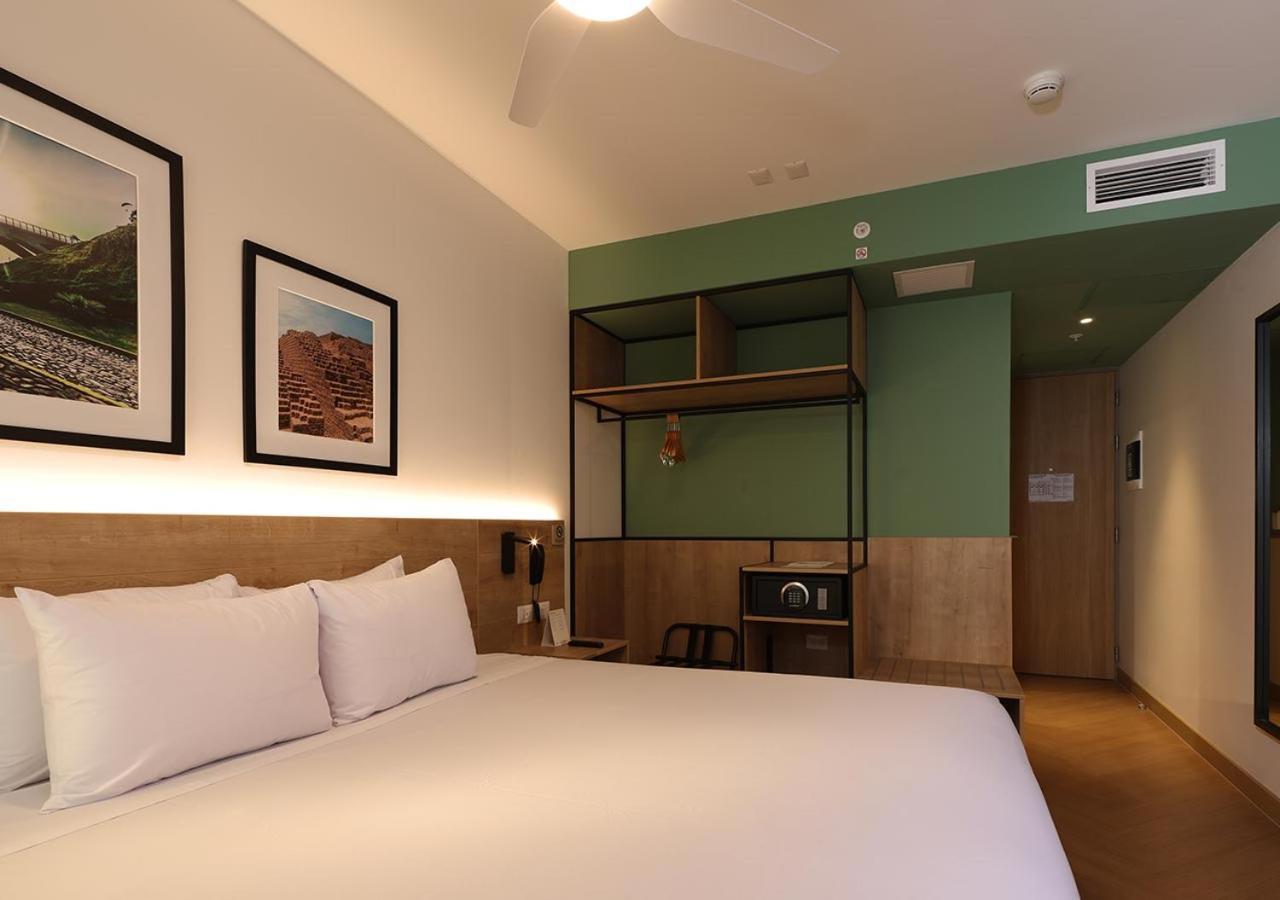 Quarto Duplo