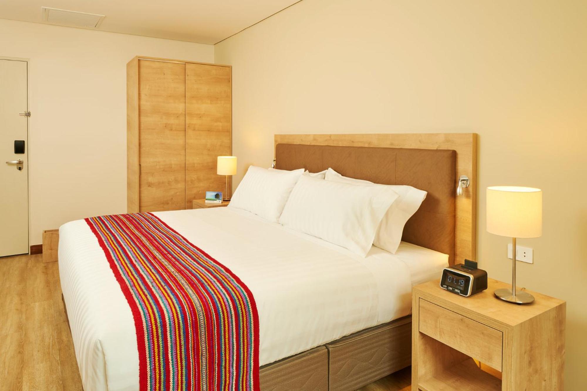 Standard Queen Room