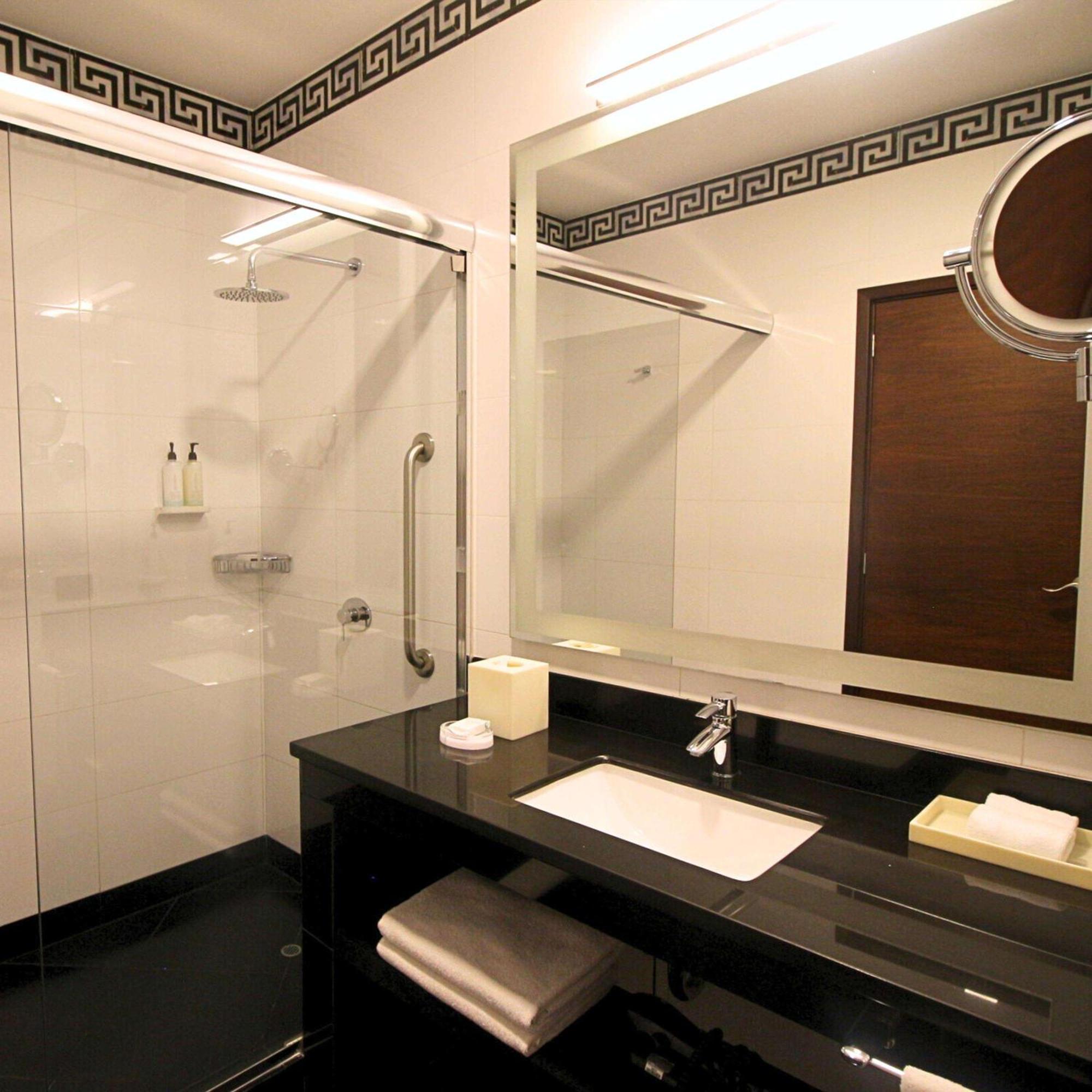 Junior King Suite with Seating Area,1532550637:JPEG