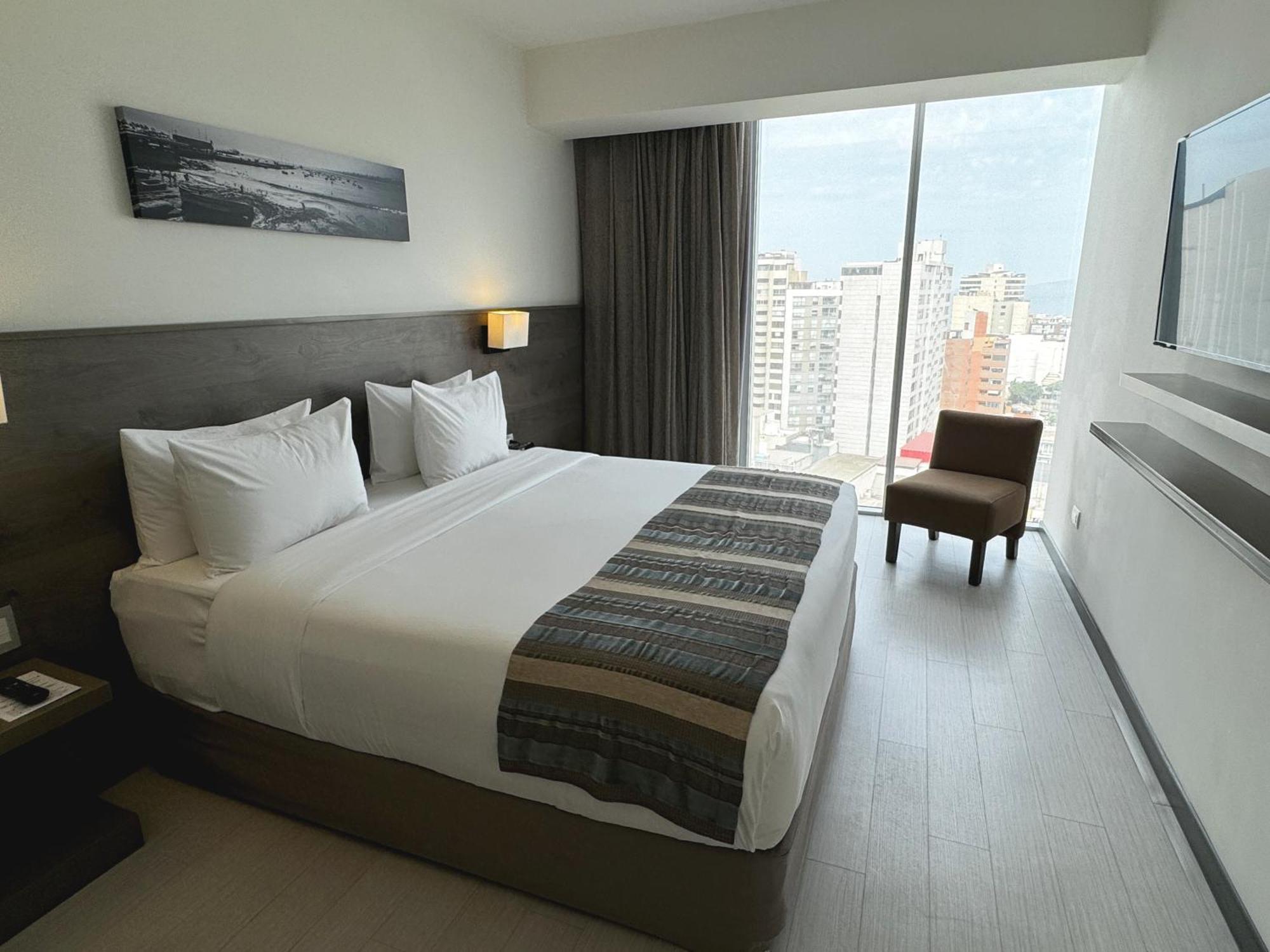Suite Junior con vistas parciales al océano - cama extragrande
