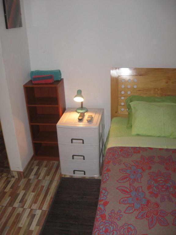 Single Room,683405769:JPEG