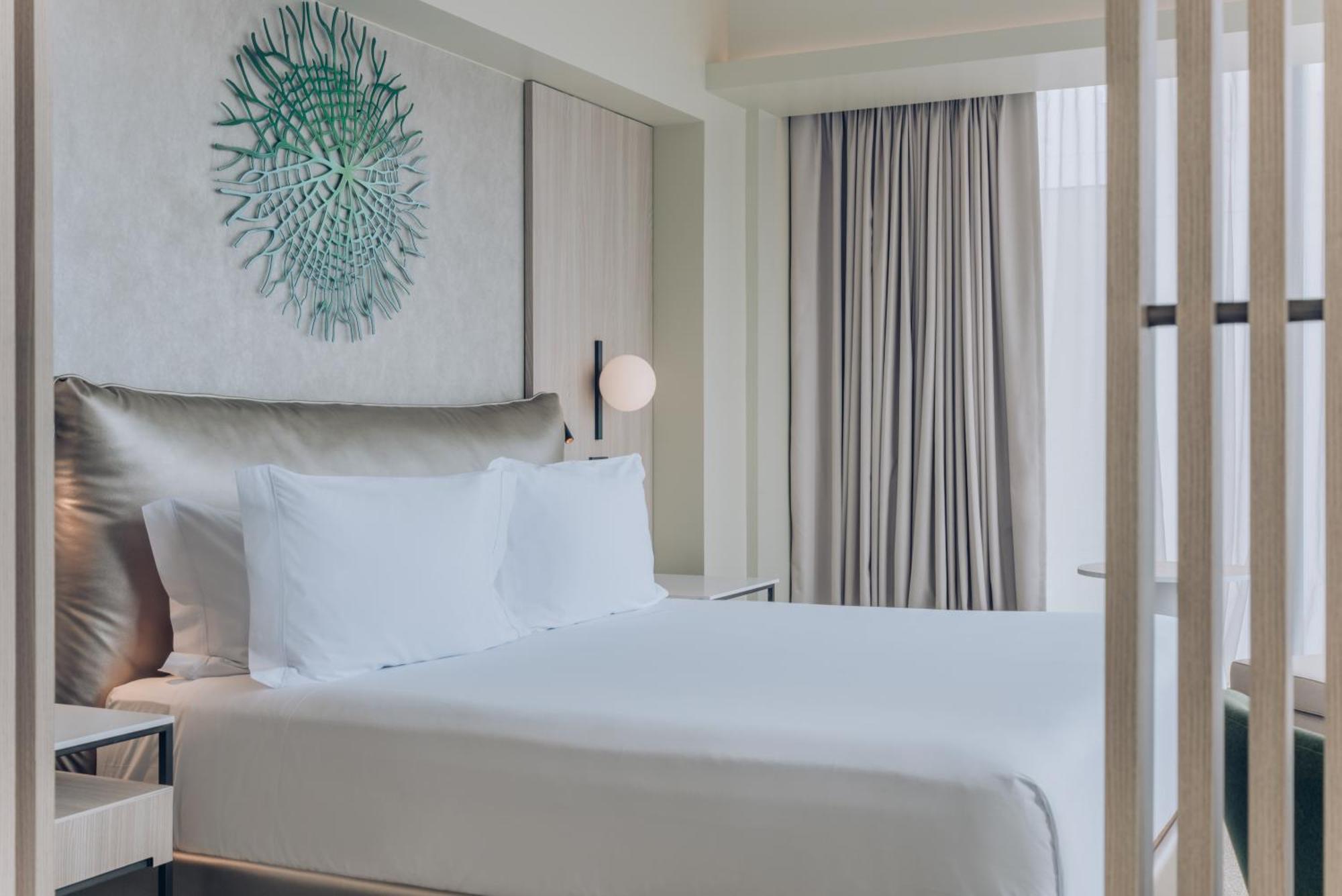 Quarto com Cama King-size e Vista da Cidade - Acesso para Hóspedes com Mobilidade Reduzida