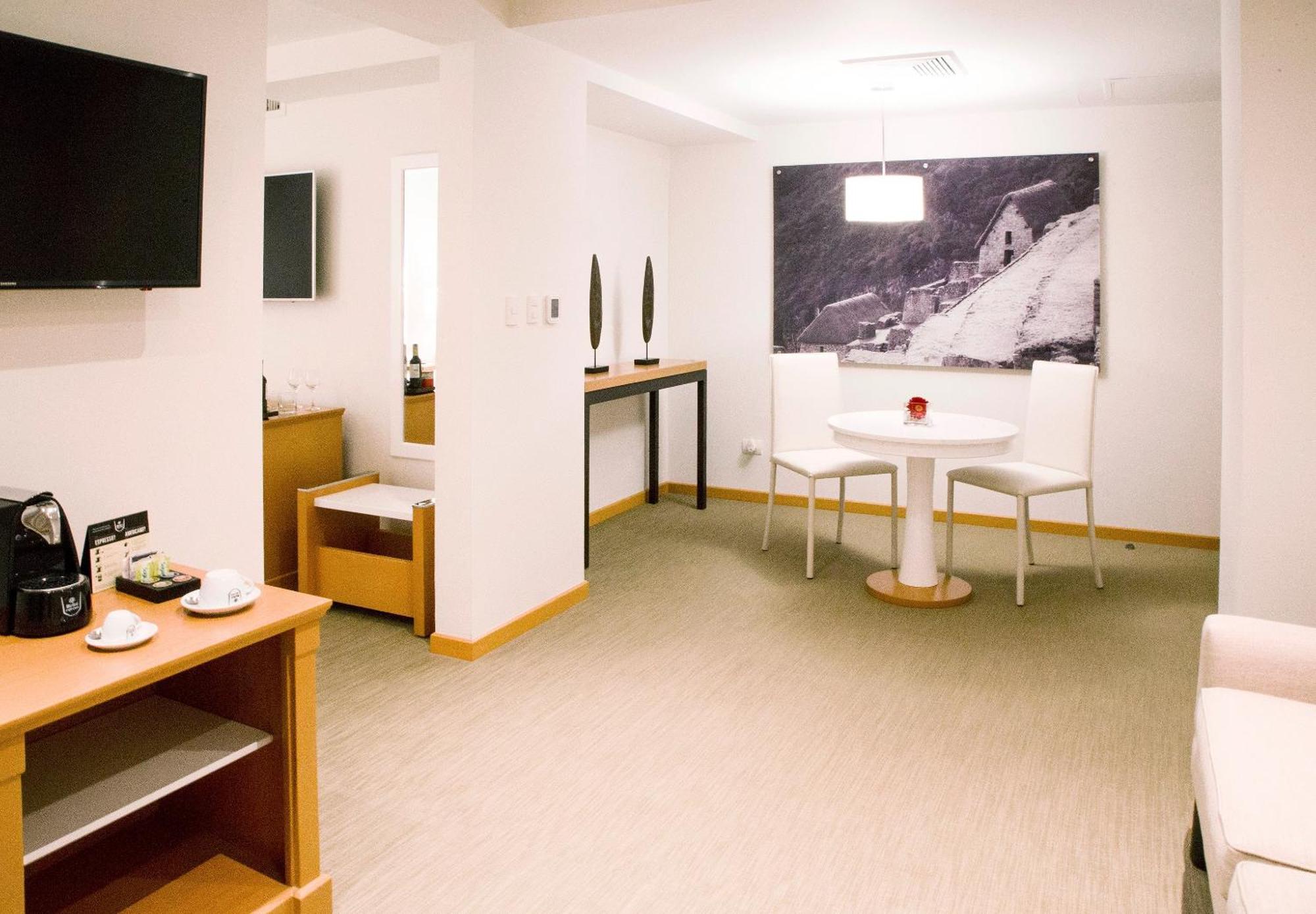 Junior Suite,1756427664:JPEG