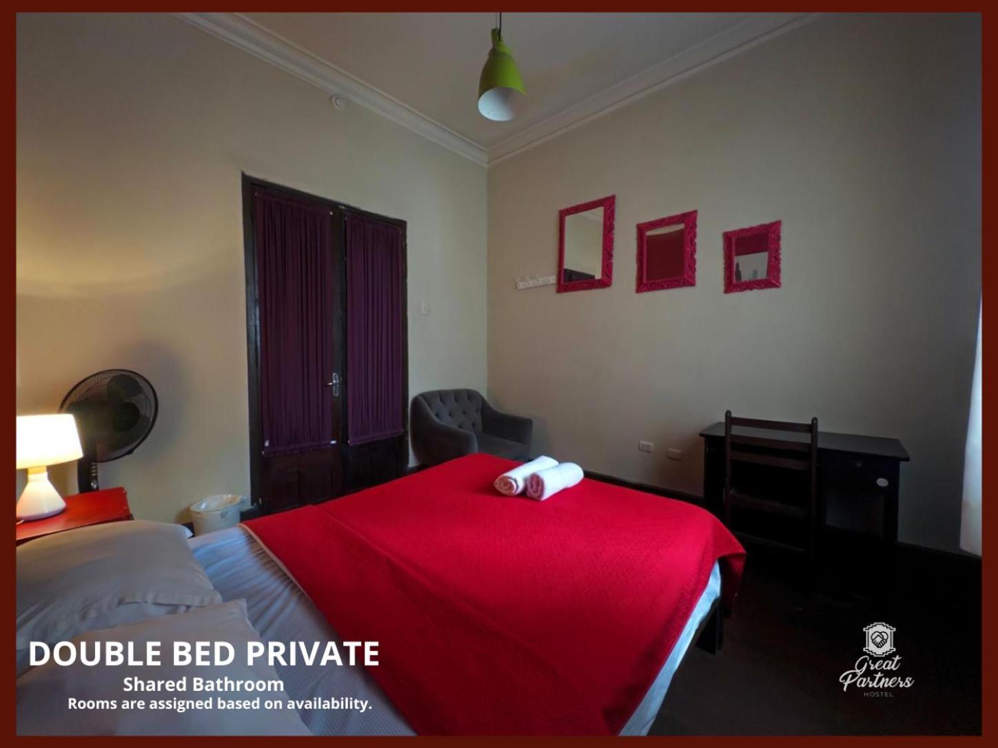 Chambre Double avec Salle de Bains Commune