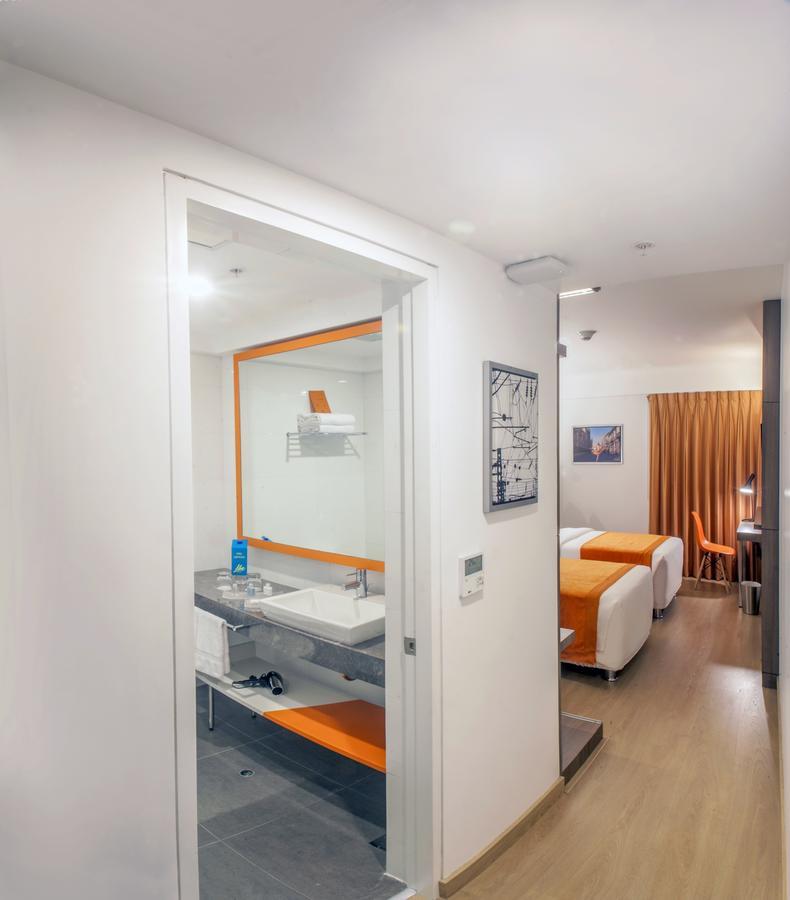 Twin Room with Two Single Beds - Non-Smoking