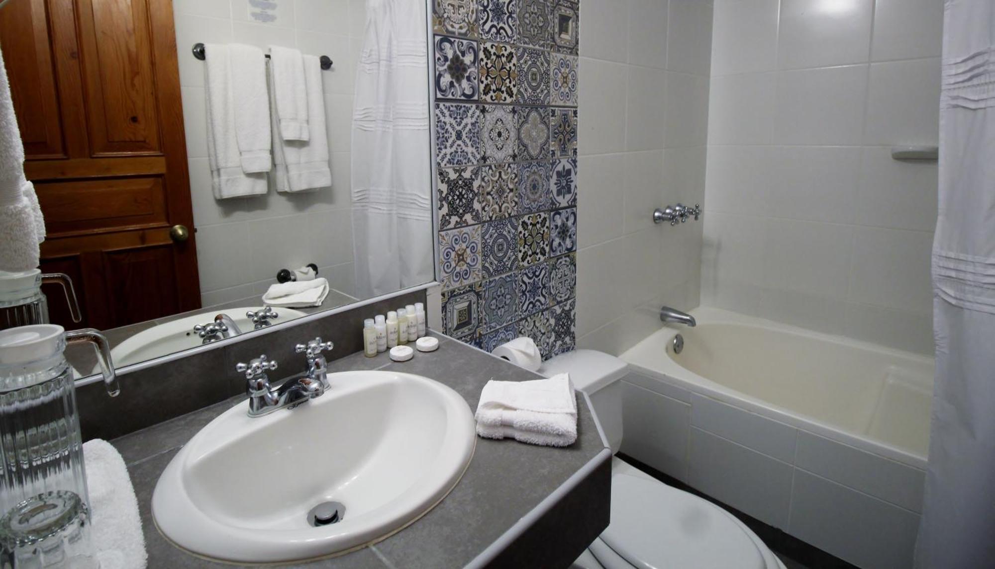 Senior Double Room,644884626:JPEG