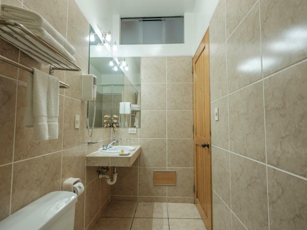 Small Standard Room,1613425107:JPEG