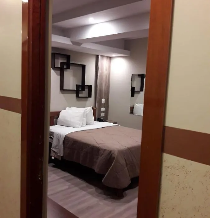 Hotel Mundo-1