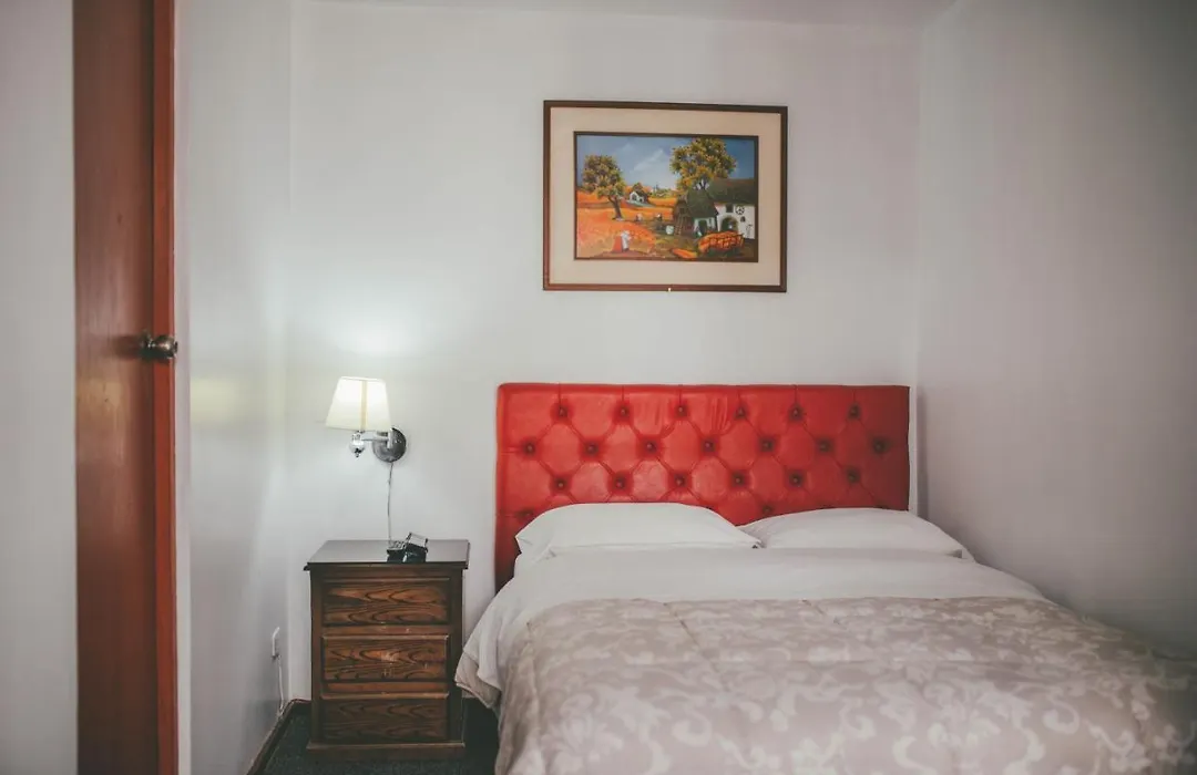 Hotel Excalibur-1