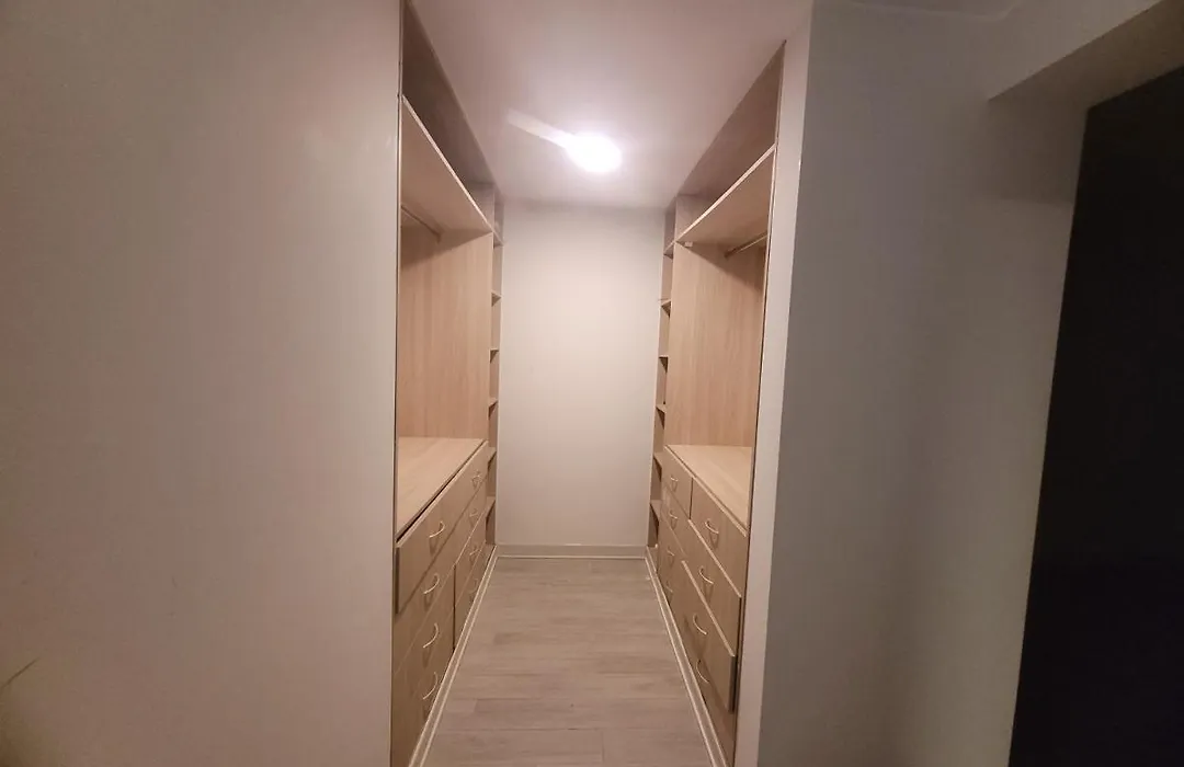 Habitacion A 5 Min De Miraflores, En Un Depa Amplio, Todos Los Servicios, Gimnasio Y Terraza, Bano Privado-1