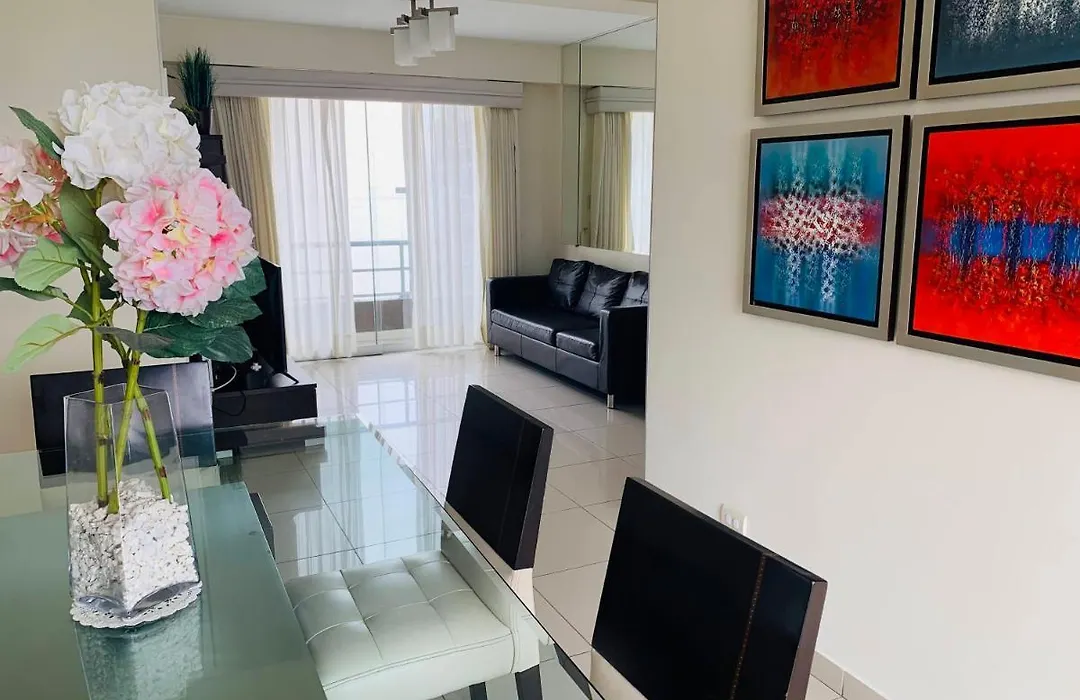 Spacious apartment in Miraflores-1