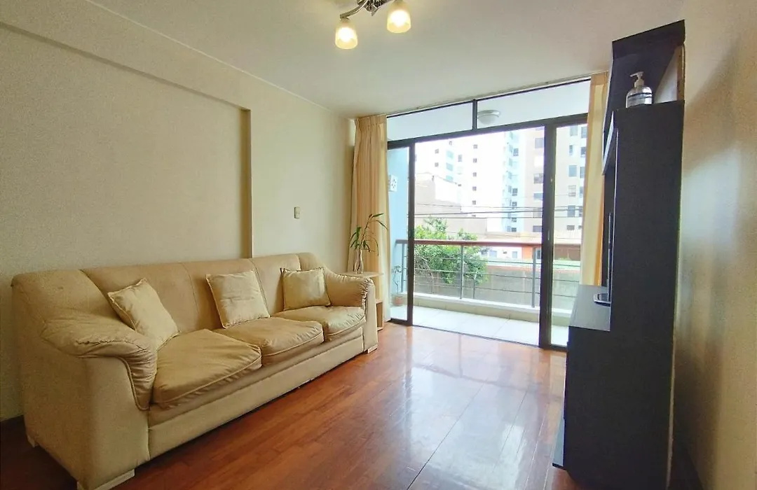 Acogedora Habitacion En Miraflores-1