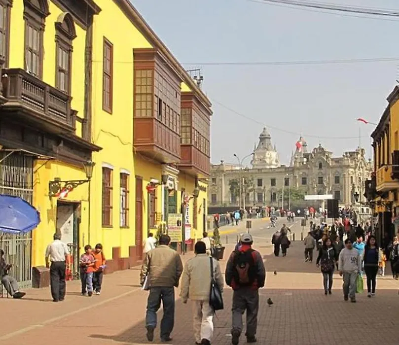 Moderna Mini Depto A 10 Min Del Centro Historico De Lima-1