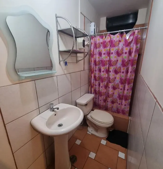 A 5 Min Del Aeropuerto, Habitacion Con Bano Privado Solo Para Viajeros-1