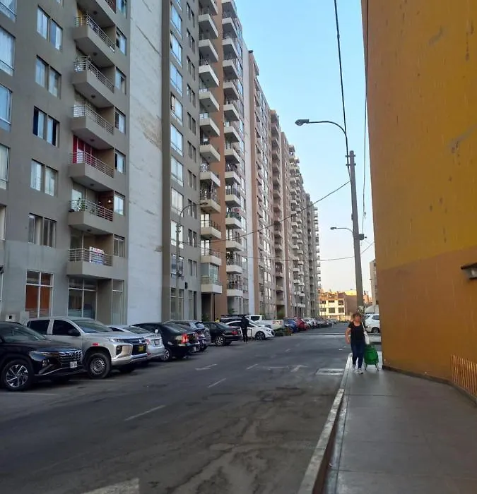 Condominio Cerca Al Aeropuerto-1