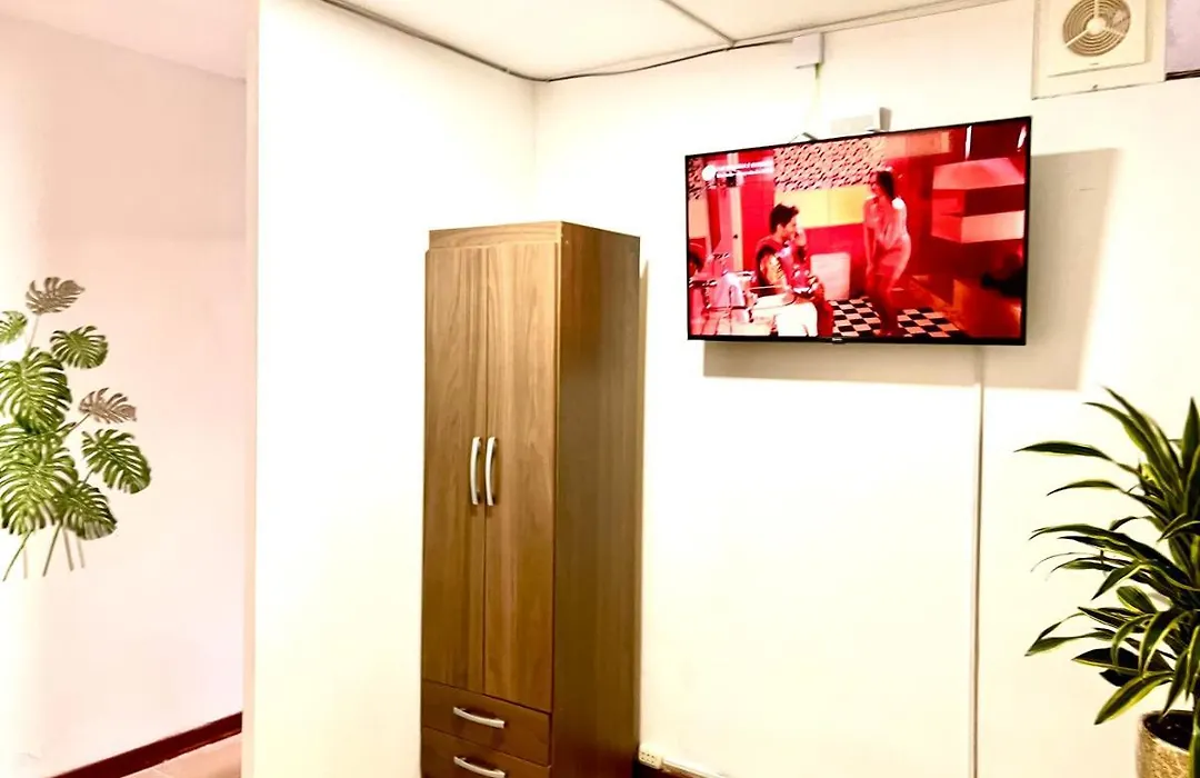 Lindo Dpto Con Vista Al Jardin, Internet Y Cable-1