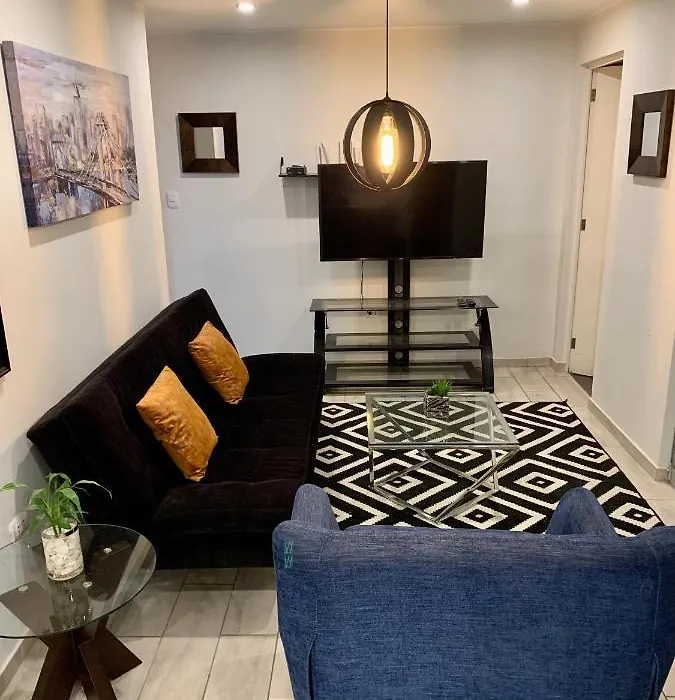 Beautiful Apartment In Great Location!-1