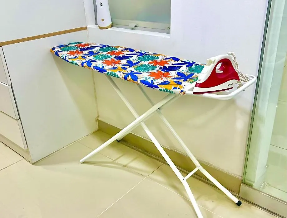 ¡Lujoso Departamento Central!-1