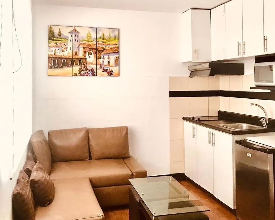 Departamento En Miraflores - Centrico Y Confortable-1