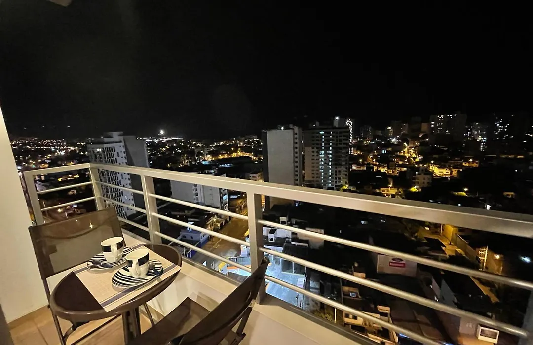 Habitacion Privada Con Vista Al Mar De Barranco-1
