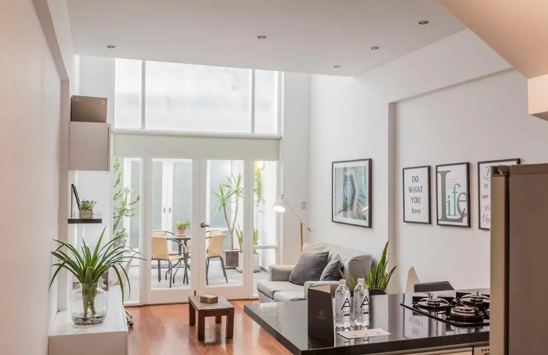 Spacious Duplex 1Br In Barranco-1