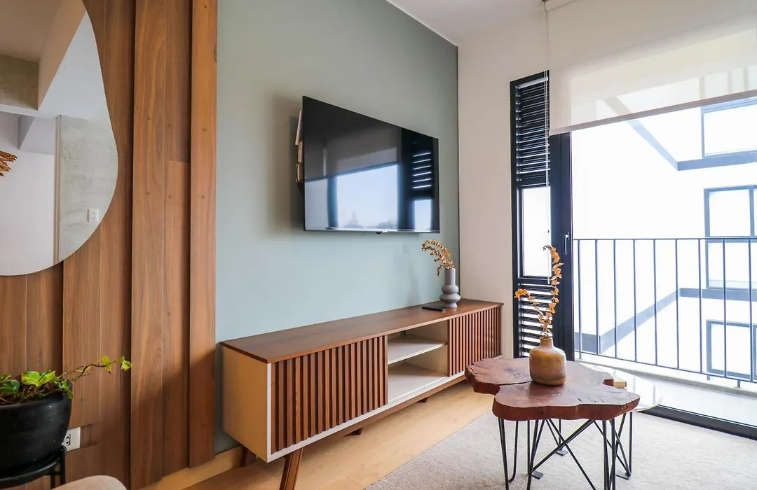 Spectacular 2Br With Balcony In Miraflores-1