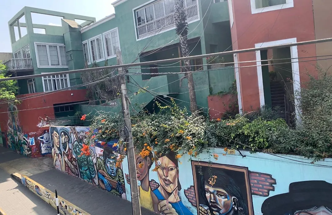 Bello y cálido Apartamento en zona histórica de Barranco-1