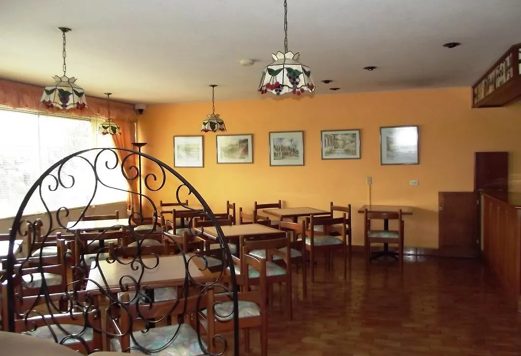Hostal Gemina-1