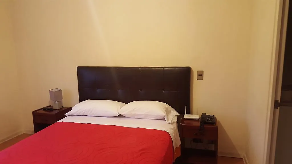 Aparts Miraflores-1