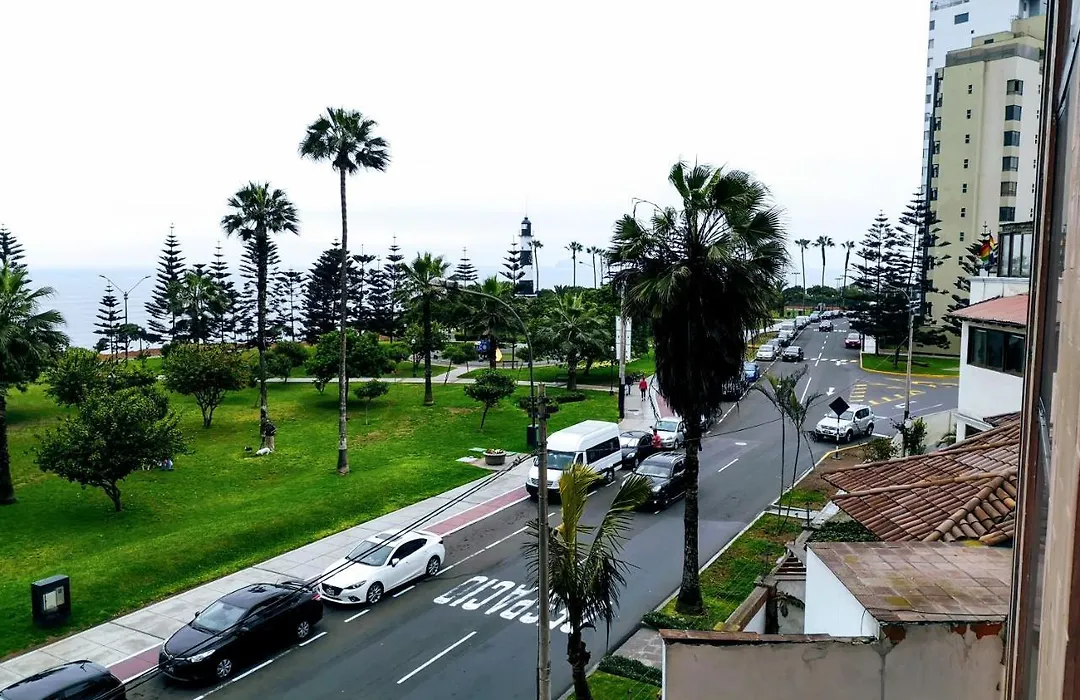 Miraflores Frente Al Mar-1