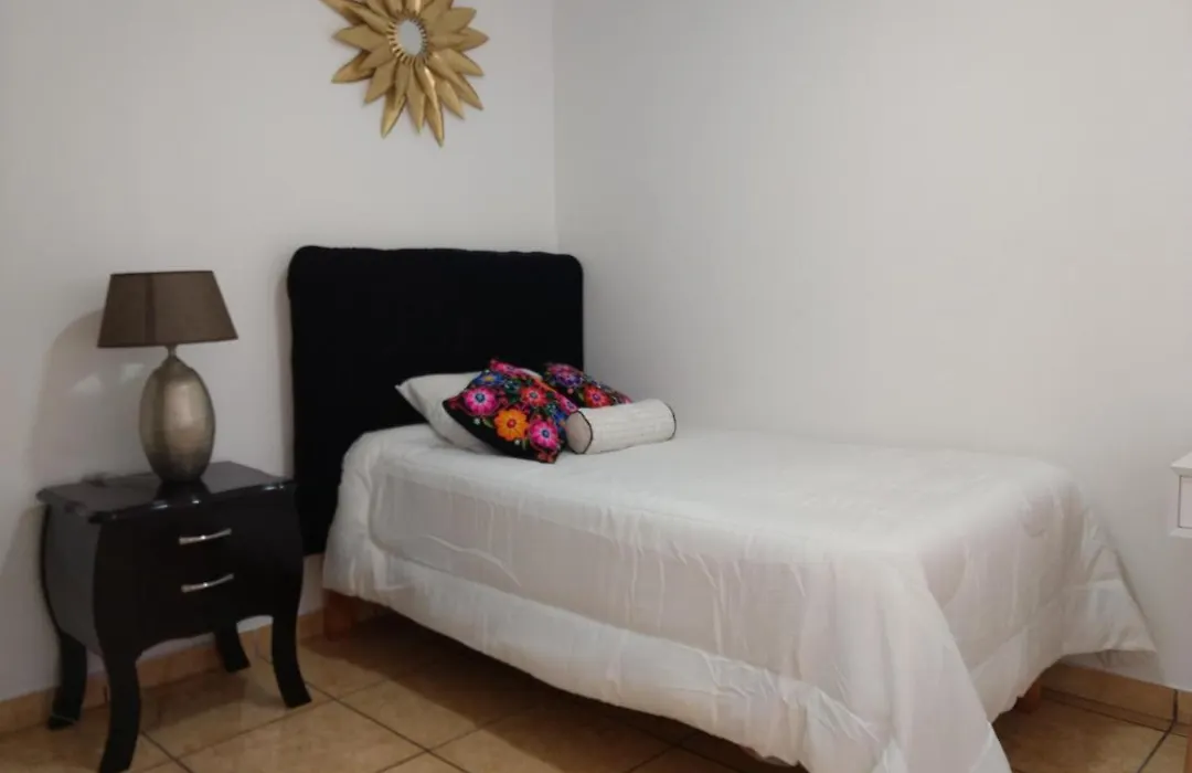 Habitacion Alborada 1 Con Bano Privado-1