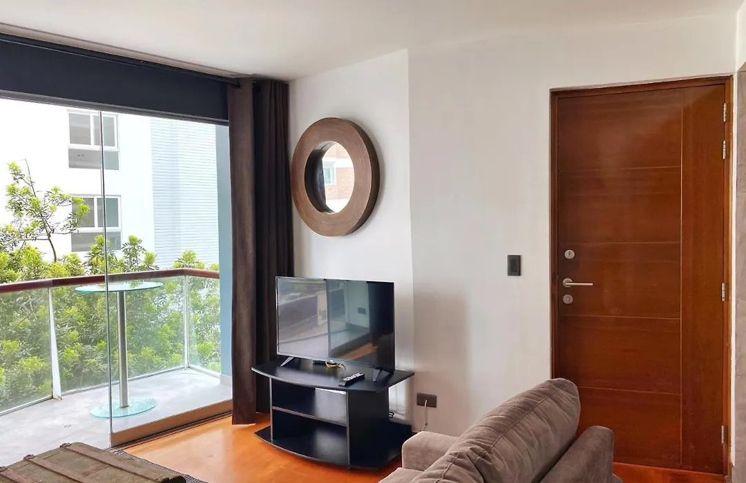 Industrial 2Br Near Malecon In Miraflores-1