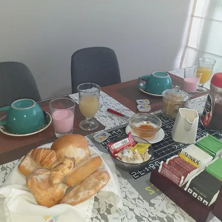 Habitacion Con Bano Privado Y Desayuno En Santa Beatriz Avenida Arequipa-3