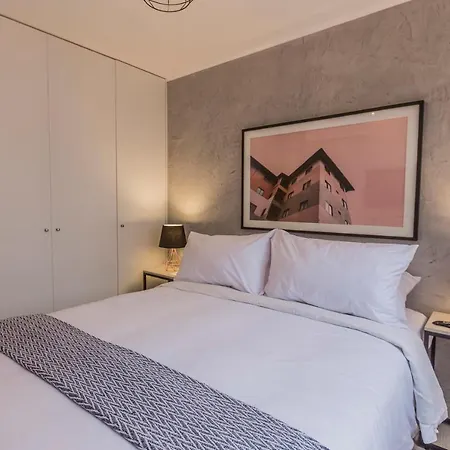 Artistic 2Br In Luxury Building-2