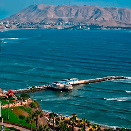 Panoramic Ocean View In Malecon Cisneros Miraflores-2