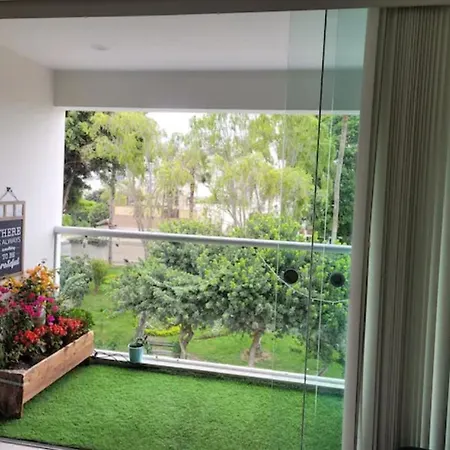 A 5 Min De Larcomar Miraflores Habitacion En Departamento Todos Los Servicios Incluidos Con Gimnasio-2