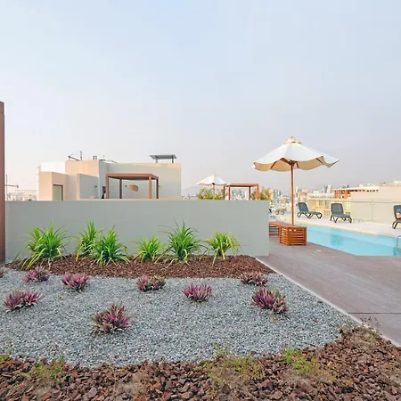 ✶ Maras Residence ✶ Luxury Rooftop Pool & Grill-2