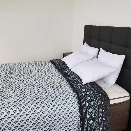 Departamento De Lujo Con Vista Al Golf, Piscina, Jacuzzi, Gym Y Billar, Cine Para 6 Personas-2