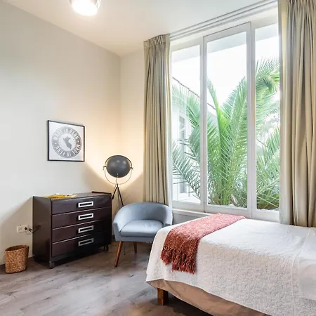 Upscale Home In Lima-3