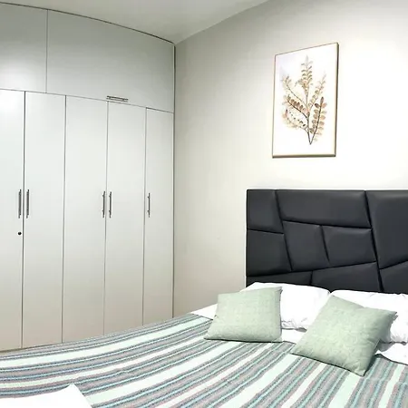 Apartamento En El Corazon De Miraflores-2