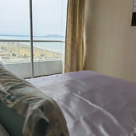 Elegante Departamento Con Vista Al Mar-3