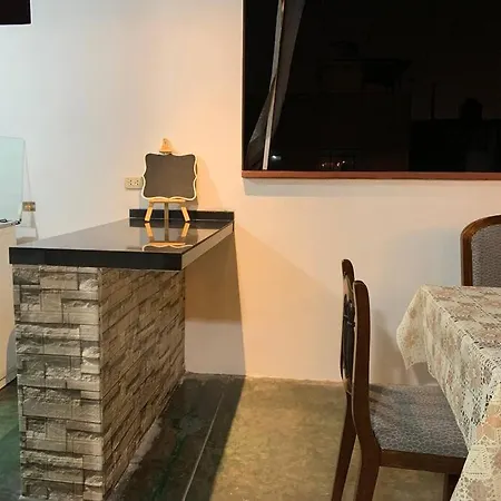 Casa Con Terraza Y Parrilla A 10 Min Del Centro De Lima-3