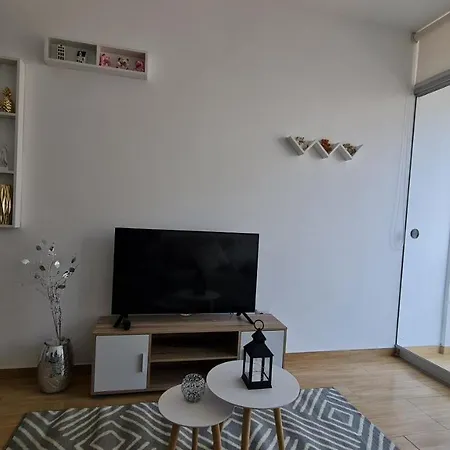 Comodo Departamento Ubicado En Lince Cerca Del Centro Financiero De San Isidro-3