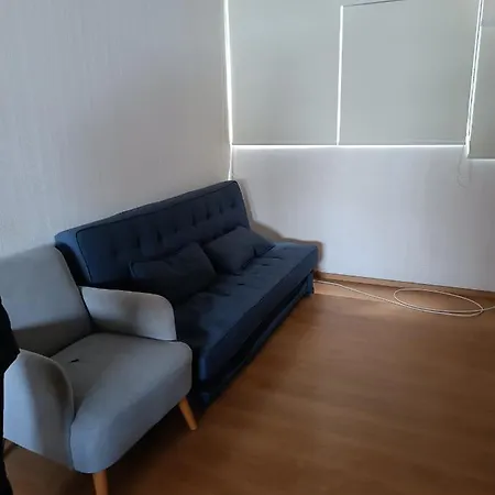 Comodo Departamento En Brena-3