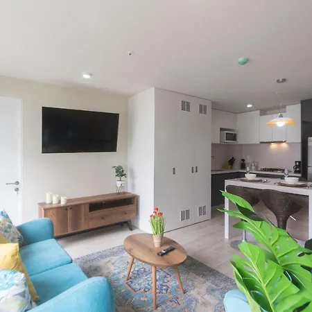 Beautiful 2-Bedroom Apartment In The Center Of Barranco-2