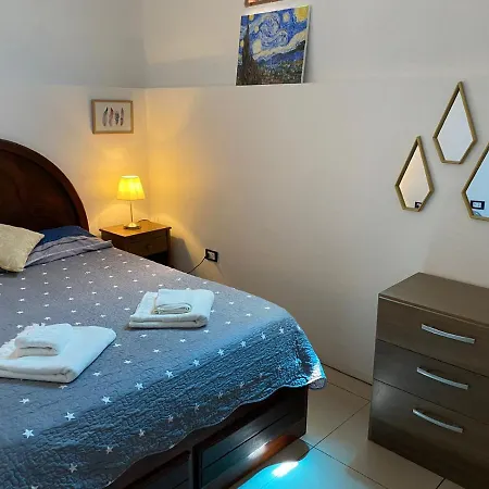 Departamento Amoblado Lince-2