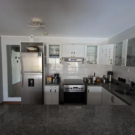 Acogedor Departamento En San Isidro, Centrico Y Tranquilo-3