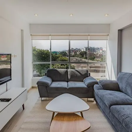 Welcoming 3Br Overlooking Huaca Pucllana - B Home Aya340-403-3