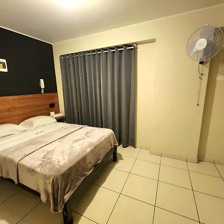 Hostal Imh-2