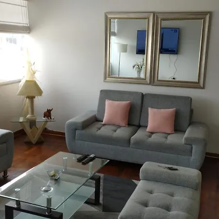 Hermoso Apartamento , Con Estacionamiento Gratuito ..-2